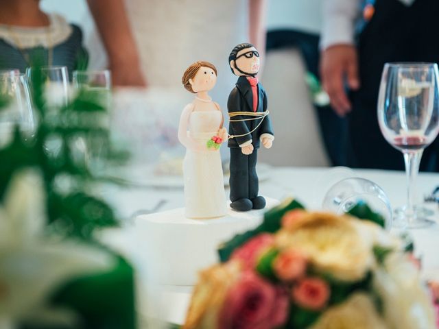 La boda de Javier y Ninoska en Getxo, Vizcaya 22