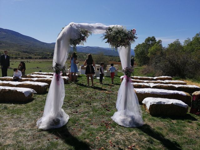 La boda de Carlos  y Beatriz en Pinilla Del Valle, Madrid 5