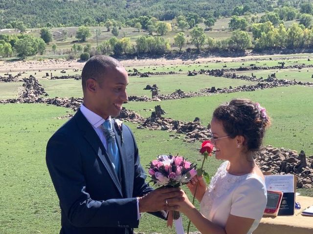 La boda de Carlos  y Beatriz en Pinilla Del Valle, Madrid 8