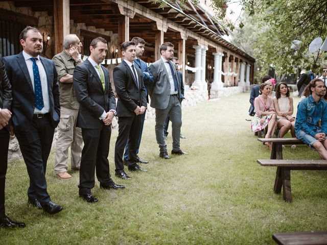 La boda de Javier y Lorena en Navaluenga, Ávila 122