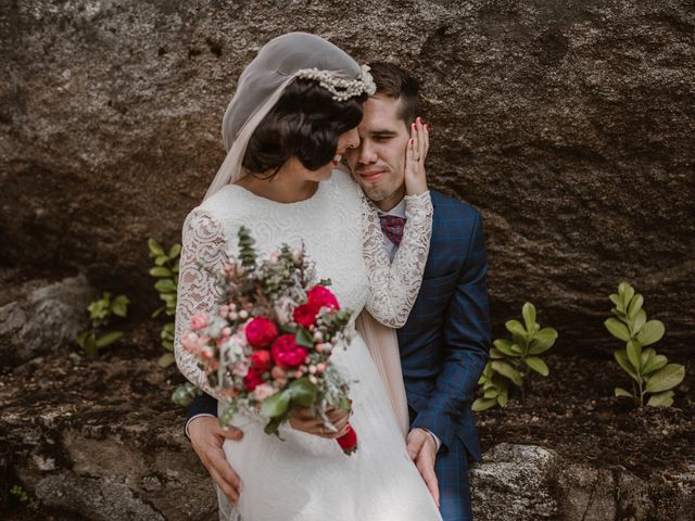 La boda de Javier y Lorena en Navaluenga, Ávila 153