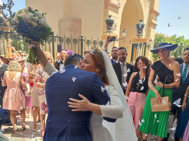 La boda de Alejandro y Lucía en Sevilla, Sevilla 4