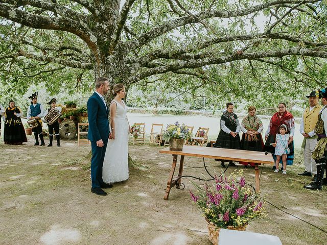 La boda de Diego y Elisa en Nigran, Pontevedra 40