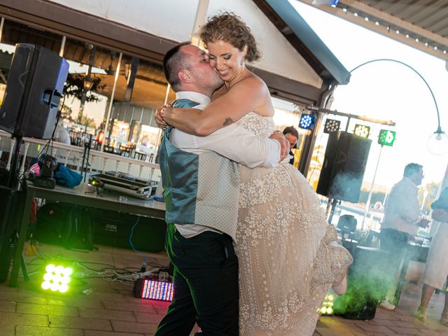 La boda de Emilio y Macarena en Valdepeñas, Ciudad Real 22