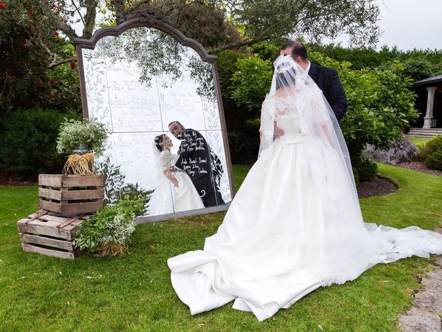 La boda de Sergio y Zeltia  en Ferrol, A Coruña 2