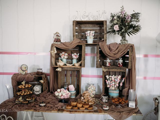 La boda de Magdalena y Juancris en El Cerro De Andevalo, Huelva 17