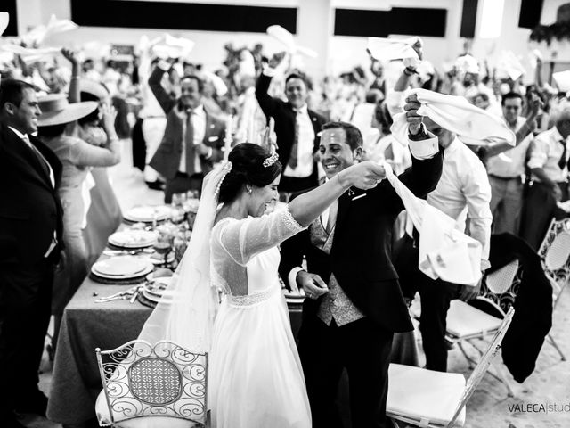 La boda de Magdalena y Juancris en El Cerro De Andevalo, Huelva 19