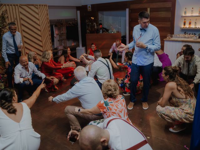 La boda de Alejandro y Nerea en Vigo, Pontevedra 51