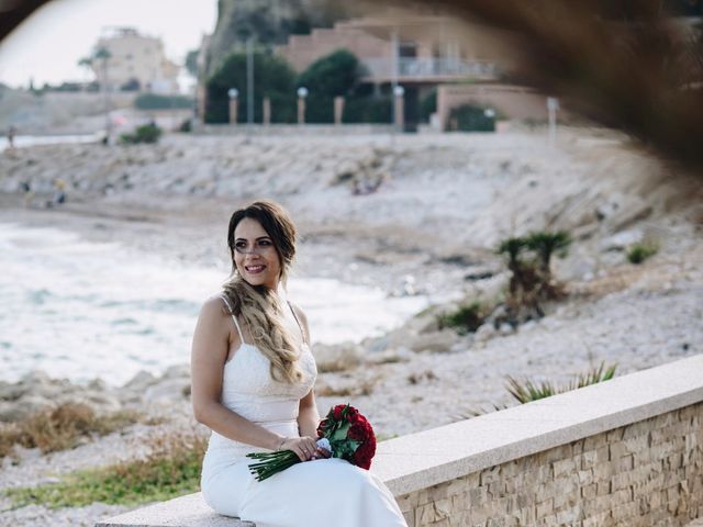 La boda de Juanra y Luciene en La/villajoyosa Vila Joiosa, Alicante 55