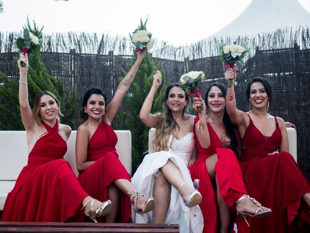 La boda de Juanra y Luciene en La/villajoyosa Vila Joiosa, Alicante 79