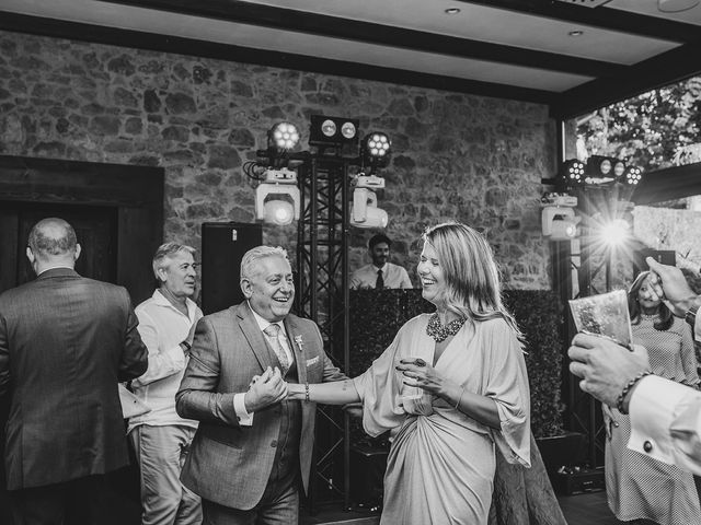 La boda de Claudia y Sergio en Valdesoto, Asturias 370
