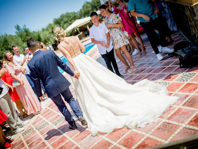 La boda de Víctor y Laura en Massamagrell, Valencia 2