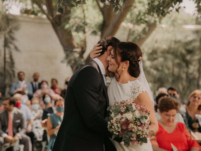 La boda de Amparo y Rafa en Sevilla, Sevilla 32