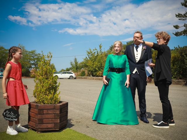 La boda de Joseba y Isabel en Lezama, Álava 24