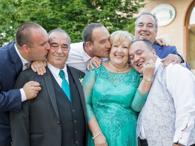 La boda de José y Rosario en Carranque, Toledo 31