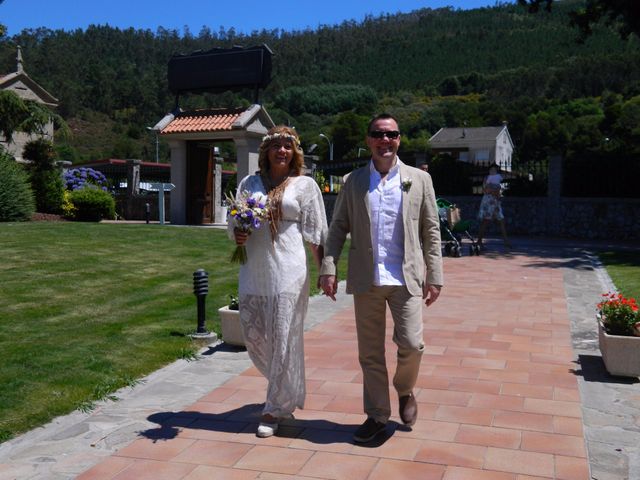 La boda de David y Lia en Padron, A Coruña 4