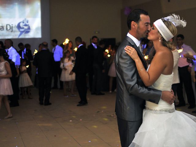 La boda de Isaak y Sandra en Chiclana De La Frontera, Cádiz 13