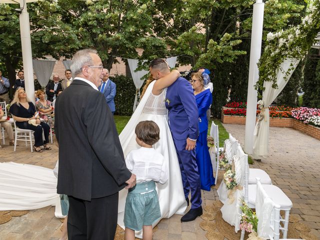 La boda de Virginia y Luis Miguel en Carranque, Málaga 13