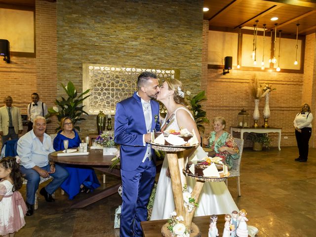 La boda de Virginia y Luis Miguel en Carranque, Málaga 25