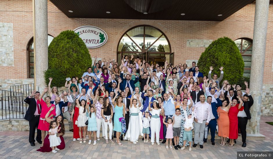 La boda de Virginia y Luis Miguel en Carranque, Málaga