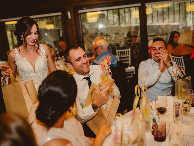 La boda de Guillermo y Garazi en Llodio, Álava 57