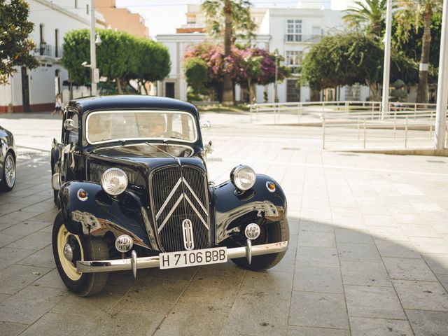 La boda de Isa y Jose en San Fernando, Cádiz 34