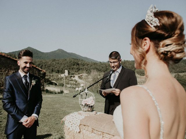 La boda de Alex y Nuria en Sant Andreu De La Vola, Barcelona 35