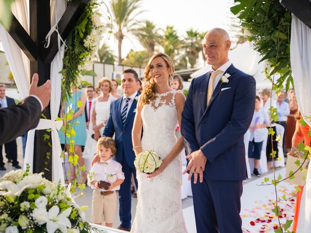 La boda de Antonio y Mónica en Marbella, Málaga 13