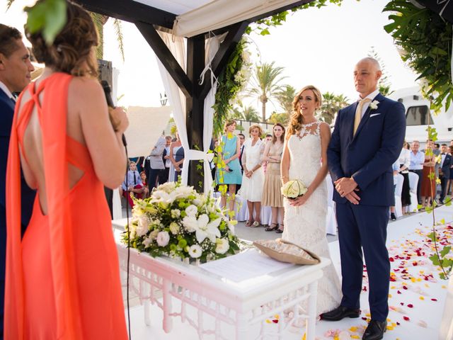 La boda de Antonio y Mónica en Marbella, Málaga 16