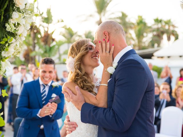 La boda de Antonio y Mónica en Marbella, Málaga 28