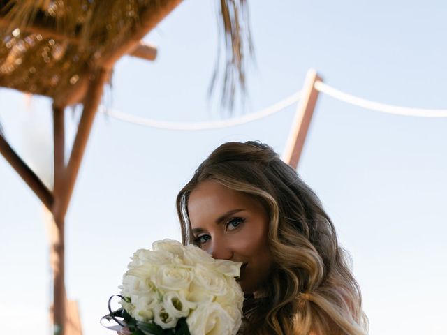 La boda de Luke y Olga en La Manga Del Mar Menor, Murcia 39