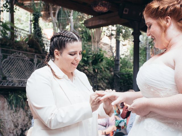 La boda de Núria y Clàudia en Vallirana, Barcelona 13