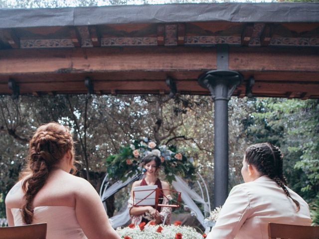 La boda de Núria y Clàudia en Vallirana, Barcelona 16