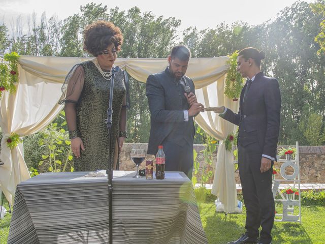 La boda de Rubén y Pedro en Hoyuelos, Segovia 61