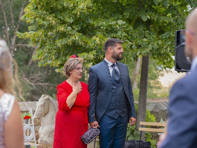 La boda de Rubén y Pedro en Hoyuelos, Segovia 78