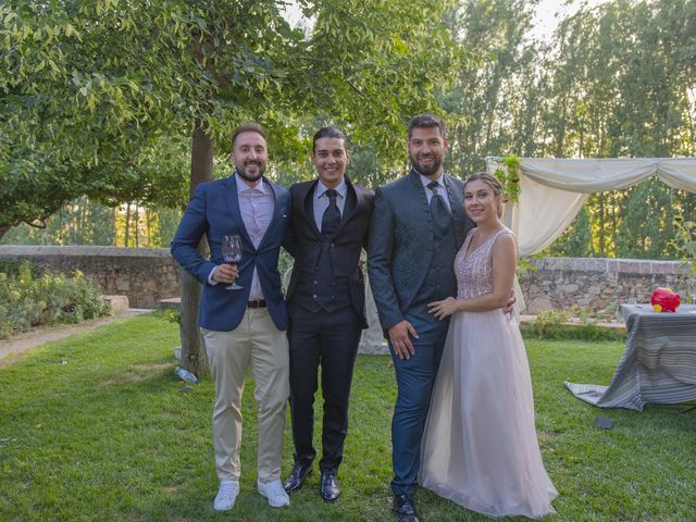 La boda de Rubén y Pedro en Hoyuelos, Segovia 201