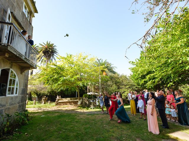 La boda de Adrián y Raquel en Redondela, Pontevedra 31