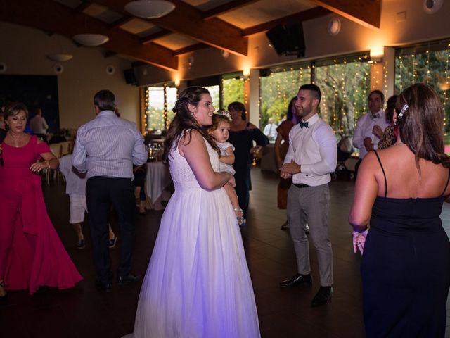 La boda de Adrián y Raquel en Redondela, Pontevedra 36