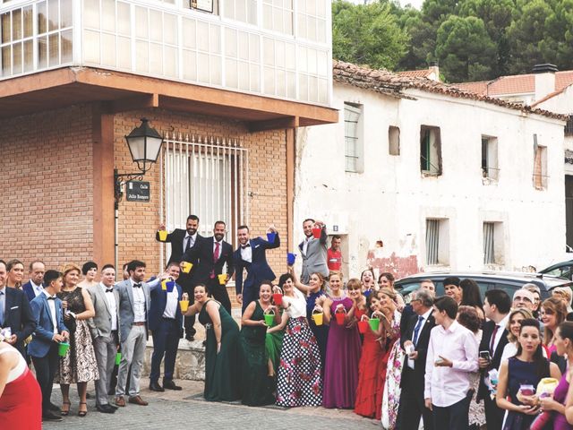 La boda de Victor y Elena en Los Santos De La Humosa, Madrid 27