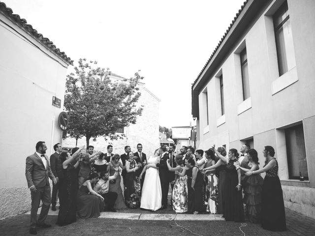 La boda de Victor y Elena en Los Santos De La Humosa, Madrid 29