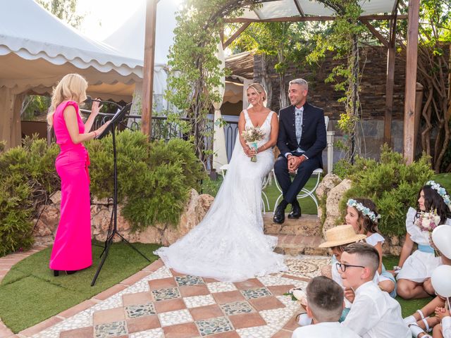 La boda de Gonzalo y Sandra en Alora, Málaga 19