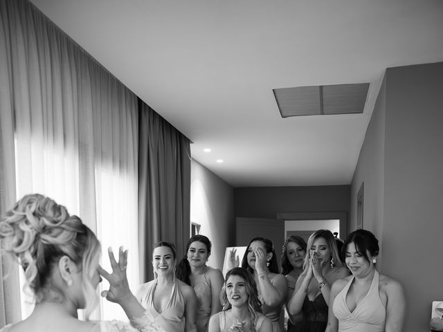 La boda de Kevin y Estefany en Valencia, Valencia 32