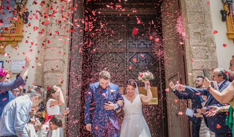 La boda de Jose Antonio  y Esperanza  en Sevilla, Sevilla