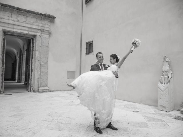 La boda de Rafael y Isabel en Cuenca, Cuenca 35