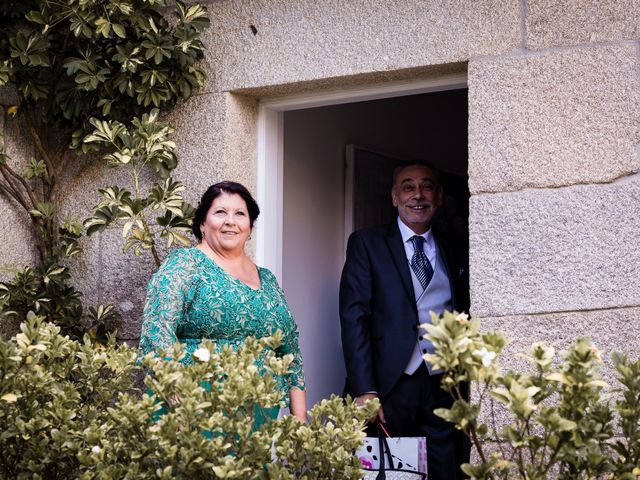La boda de Eloy y Paula en Bueu (Meiro), Pontevedra 27