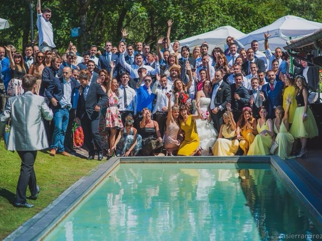 La boda de Julen y Naroa  en Hondarribia, Guipúzcoa 21