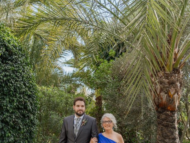 La boda de Tamara y Santiago en Elx/elche, Alicante 236