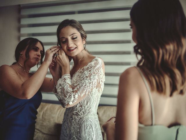 La boda de Cesar y Paula en Valencia, Valencia 60