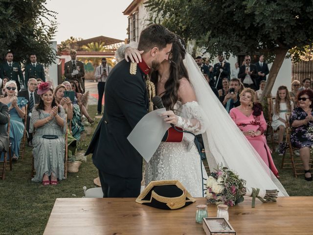 La boda de GEMA y ALVARO en Sevilla, Sevilla 33
