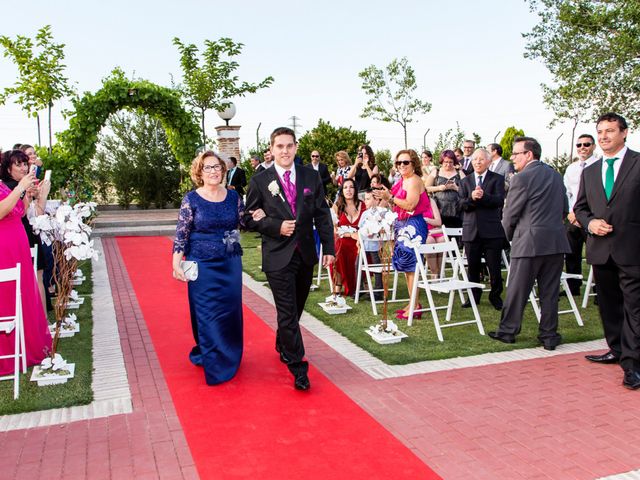 La boda de CRISTINA y EDUARDO en Cubas De La Sagra, Madrid 13